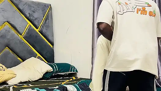 Beni uyandırdı ve mutlu sonla biten bir seks istedi