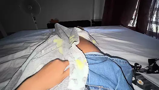 GUYS, I'VE COME FROM A VERY HOT PARTY BECAUSE I WORE A SKIRT AND EVERYONE WAS LOOKING AT MY ASS