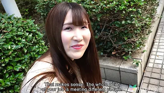 Manami Morisita bir öğleden sonra oral seksin tadını çıkarmak için aşk otelimize geliyor