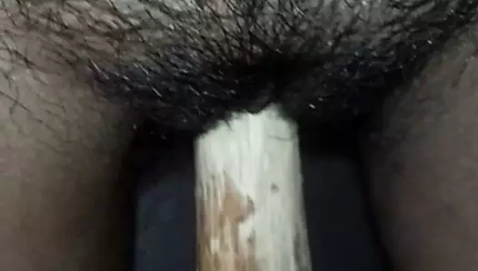 Vajinadaki tam parmaklama tam zevk alıyorum iyi hissediyorum