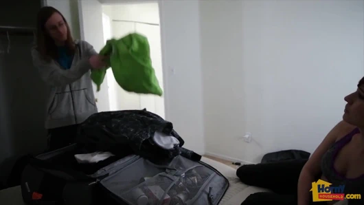 Ebeveynler uzaktayken oyna