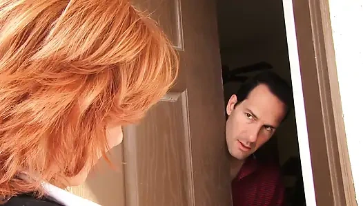 Yaşlı orta yaşlı seksi kadın yaşlı bir domuza amını yalatıyor ve sonra sikiliyor ..