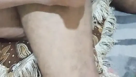 patni ki pehli baar gaand maari ki uski cheenkhe or gaaliya nikal gyi or pati galiya 1