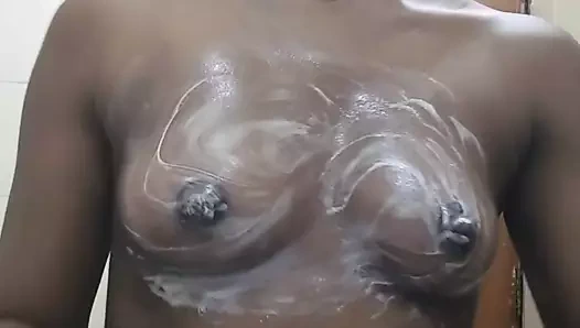 Erkek arkadaş se görüntülü sohbet krte huye video sızdırıldı ho gya Hintli desi kız mms videosu