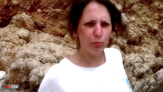 Nathalie vanadis: nathalie vanadis ve büyük doğal göğüsleriyle plajda anal sikiş