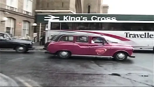 Büyük Omar'ın İngiliz maceraları: kanal anal hatunları (2001)