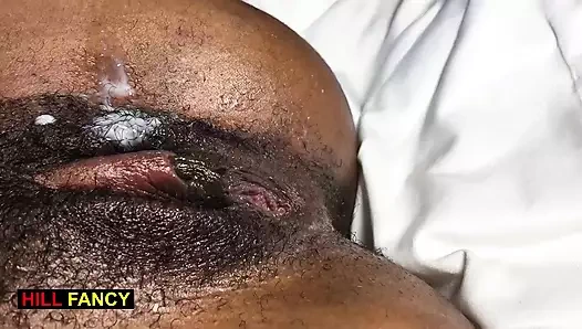 BÜYÜK YARAKLA KÜÇÜK SULU AMıNA BOŞALMA