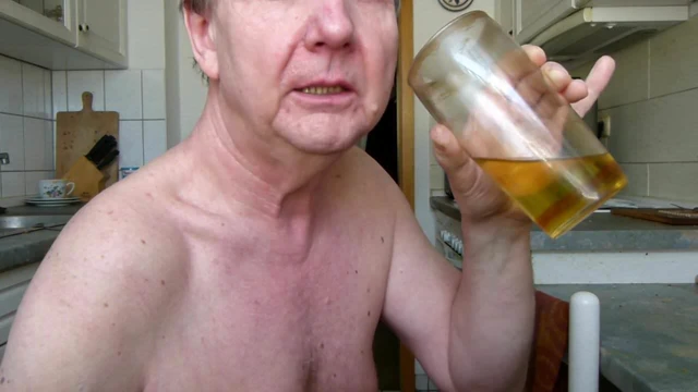 Urin trinken.MTS