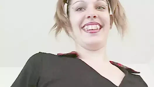 horoz asılarak sürtük shay verir bir handjob