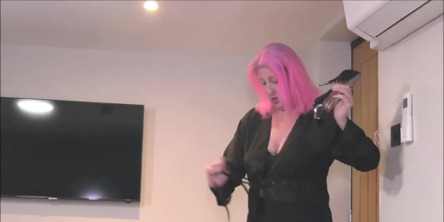 New: I Accidently Come In To Your Room And We End Up Fucking Amateur Porn Feat Maggie Moon (4K Ultra) - Singapore Special