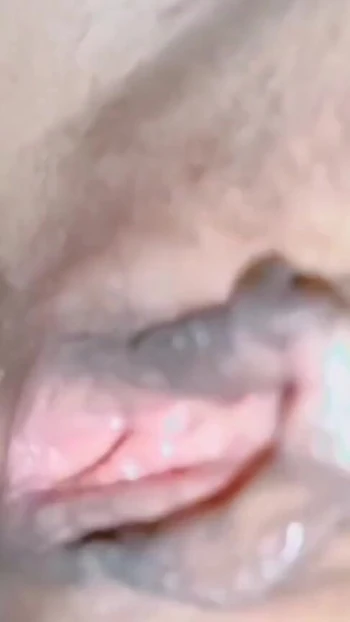 Ключевой момент из "Мы проснулись ночью с диким волнением и решили снять видео"