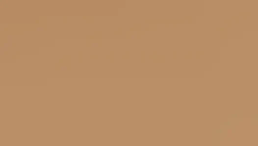 Посмотри на эту задницу, которая радует. Хочешь попробовать