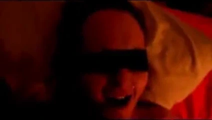 O kadar sıcak ki, onun her yerine spunks diyor