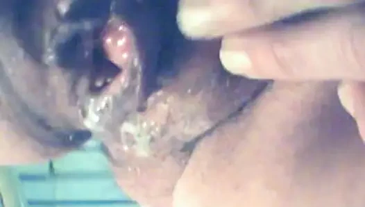 Azgın 57 yaşındaki büyükanne carmen'in ıslak oyuncak derlemesi