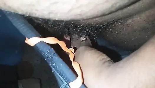 Evde götümü sikiyorum