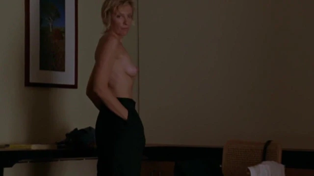 TONI COLLETTE NUDE
