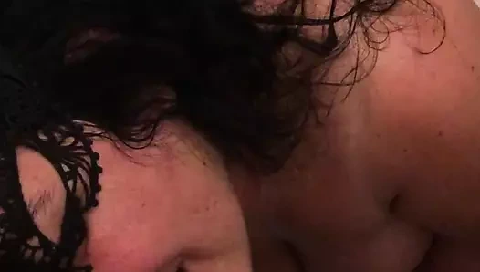 Patronum sikimi emmek istedi, ben de ağzına işedim