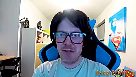 Leeds geek kâkül goth ve ağzına spermler