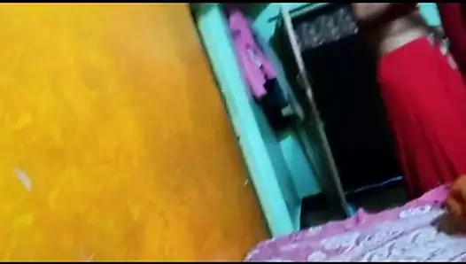 cuck record onun sıcak hint karısı için arkadaşlar