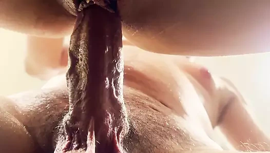 Kovboy kız domaltmalı dölleme ile görünüme biniyor