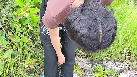 Halkın içinde döl yutuyor.