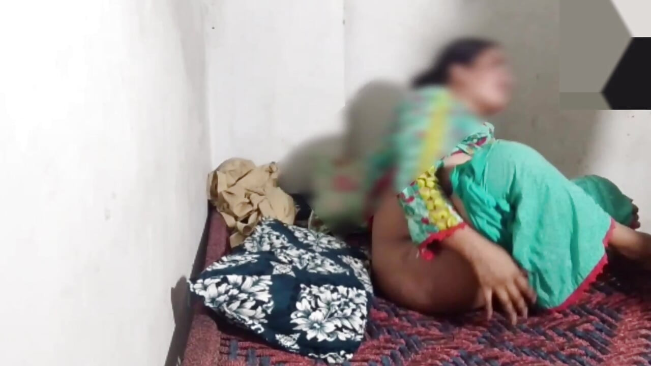 Hintli Pakistanlı koca karısının amını azdırıyor