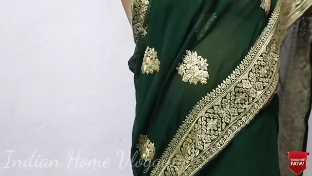 Teyze bir sutyen giyen seksi bir sari içinde