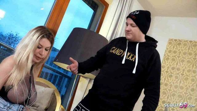 Küçücük adam baştan düzgün vücutlu Alman manu magnum için raw escort seks