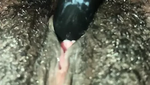 Amcığımla oynamayı seviyorum