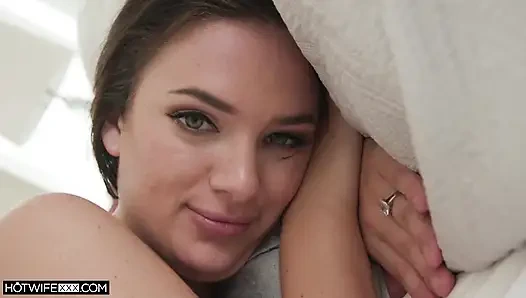 Evli kadın Alice için başka bir günaydın