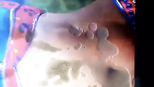 MADHURI DIXIT HOT NAVEL CUMMED