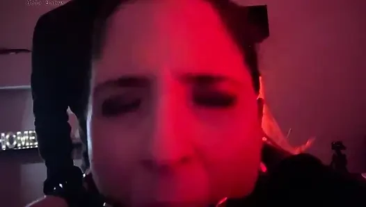 Büyük Göğüslü Minik Divinamaruuu, İlk BDSM Seansında Teslim Oluyor - Tam Ve Acımasız Teslimiyet