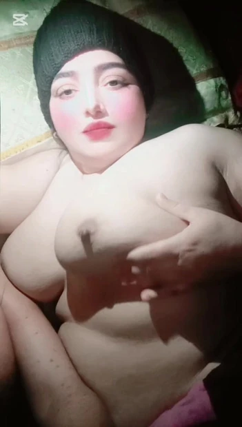 Wajeeha сосет 40+