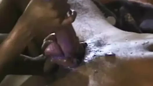 Kırmızılı zenci mükemmel mastürbasyon!