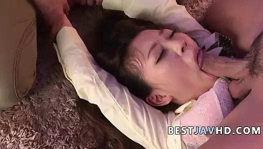 Miu Kimura 2 sapık erkeksi ile akıllara durgunluk veren sakso çekiyor - sansürsüz sert xxx jav!