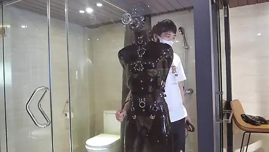 Mz20 - lateks kıyafetli kız cam odada kilitli