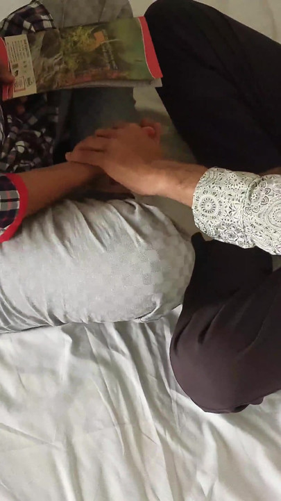 Hintli bakire üniversiteli kızlar erkek arkadaşıyla ilk kez seks yapıyor Hintli desi kolej viral mms video öğretmeni ve öğrencisi