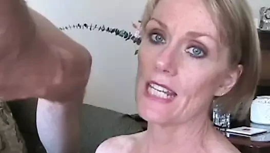 Sakso çekmeyi nasıl sevdiğini sana haber veriyor