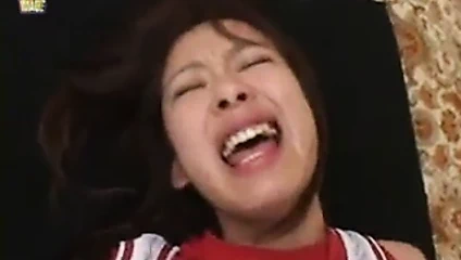 yaramaz japon tatlı alır boğdu ile boşalmak