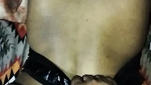 Khushbu yenge kocası tarafından sikiliyor