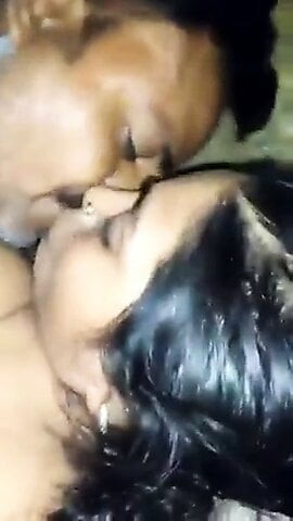 Desi aunty seks ile bf