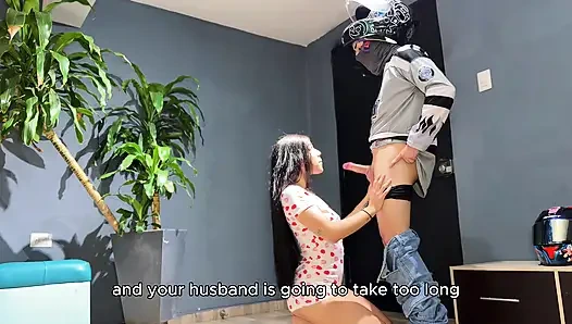 Güzel Kolombiyalı kadın borcunu ödeyemiyor... Kocası uzaktayken bacaklarını açıyor! - UZAY ÜRETIMLERI