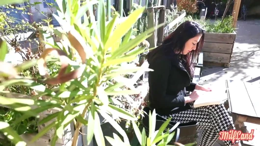 Yvanna, vahşi seksi seven yaramaz bir kız bölüm 1