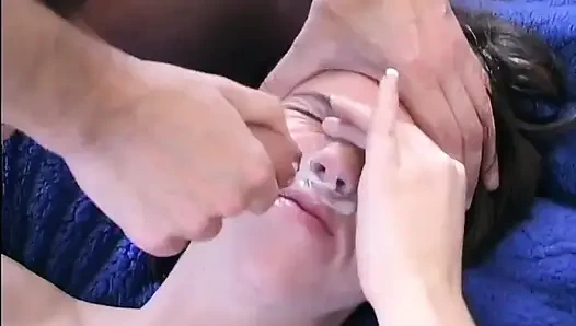 Sevimli amatör klasik sikiş ve büyük yüze boşalma