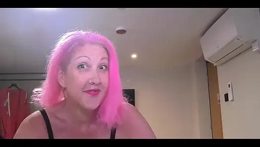 Yanlışlıkla odana geldim ve sonunda sikişiyoruz