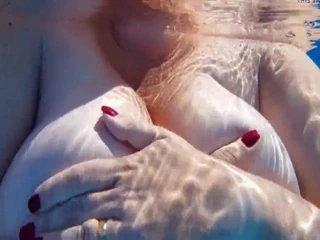 Büyük memeler altında su 4