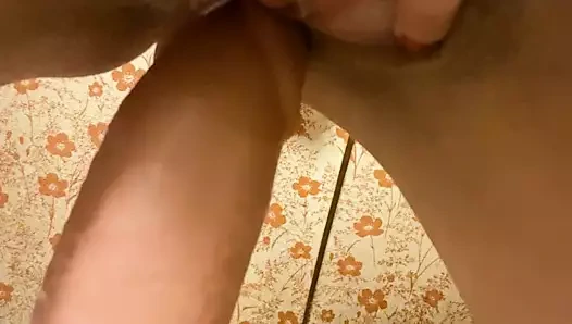 Milf sürmek büyük yapay penis