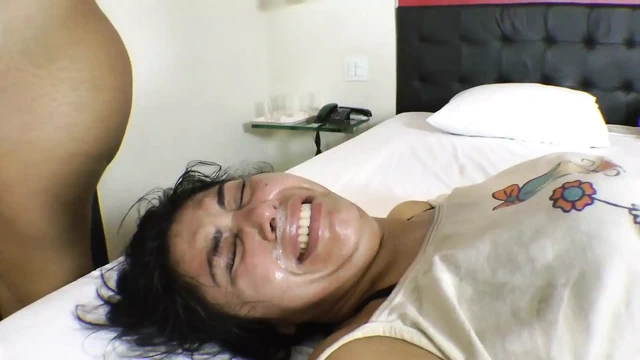 Yüze oturma ve aşırı alçakgönüllü lezbiyen hakimiyeti