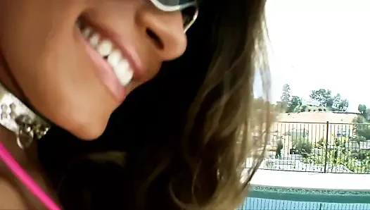 Güzel Madelyn Marie David için tüm deliklerini açıyor