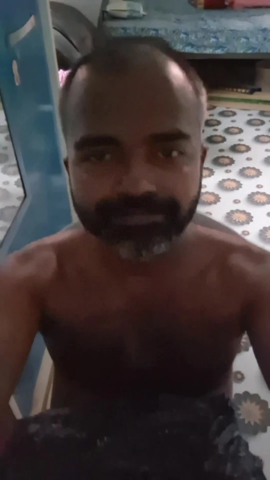 Hintli büyük zenci tek başına mastürbasyon videosu 229